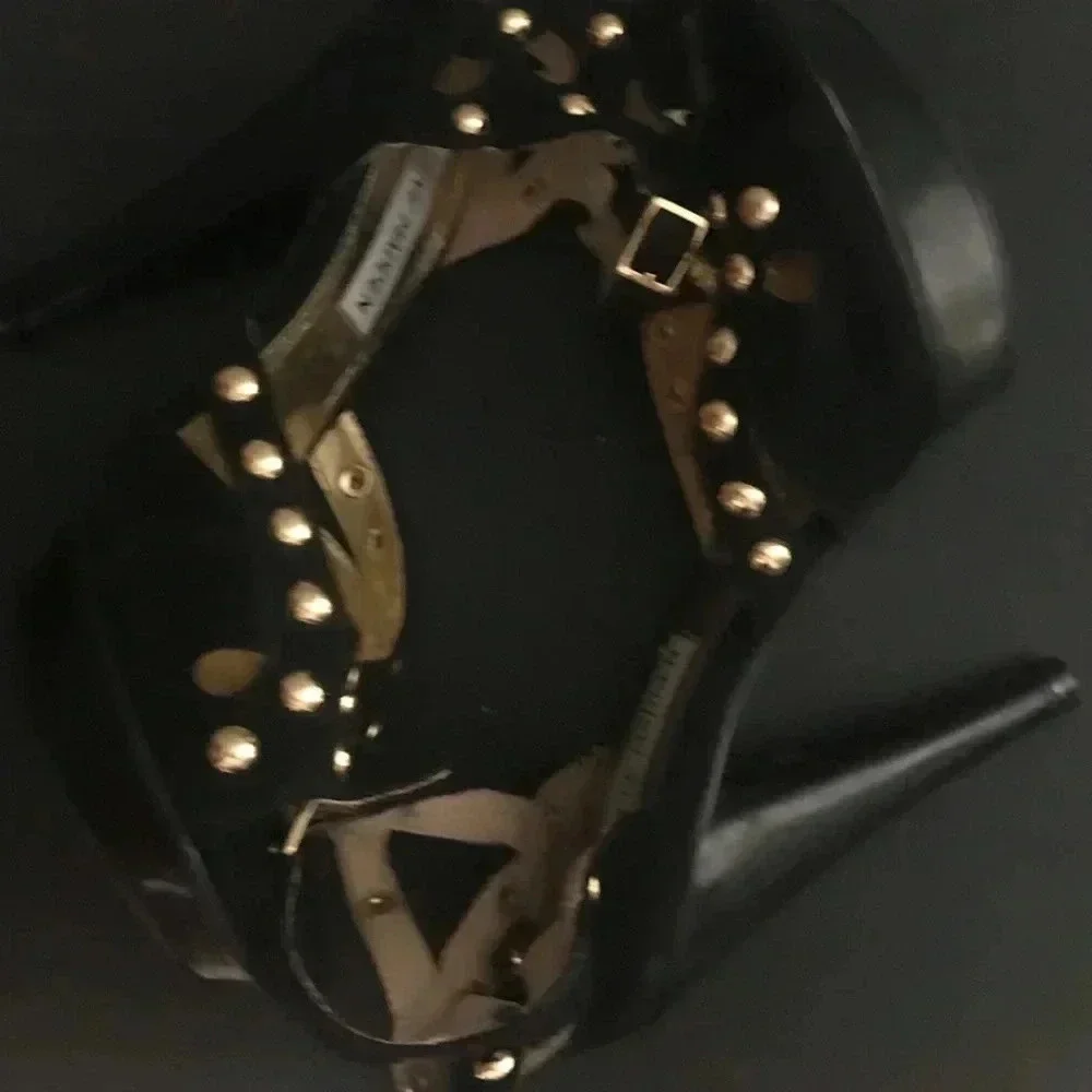 Steve Madden Suede Platform 6.5M